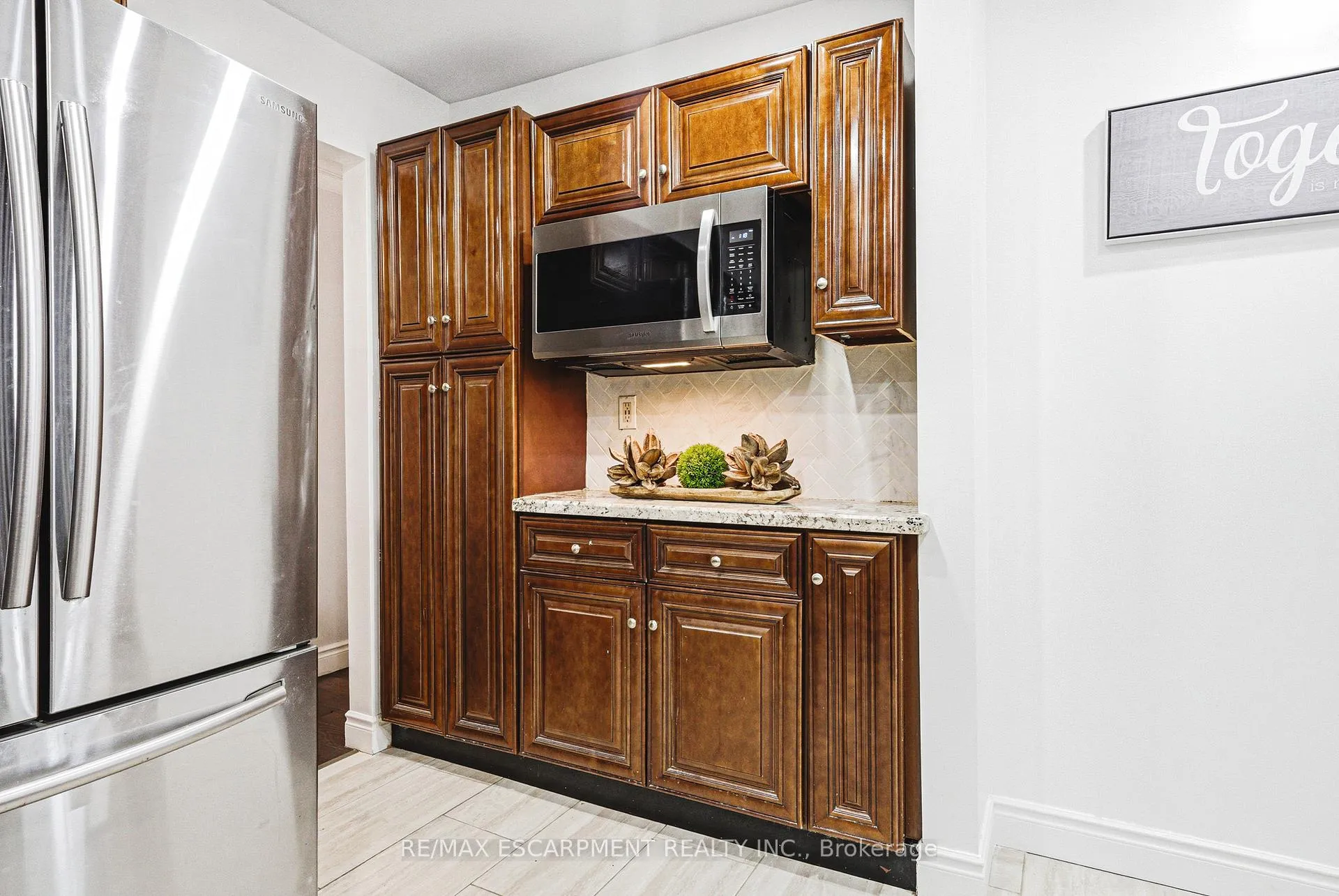 Photo 12 of 3217 Sovereign Road, Burlington, Headon — HOMEH