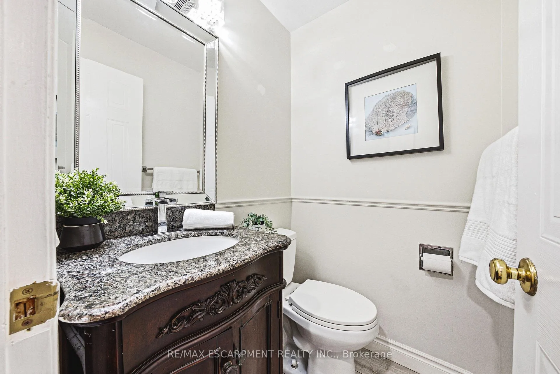 Photo 16 of 3217 Sovereign Road, Burlington, Headon — HOMEH