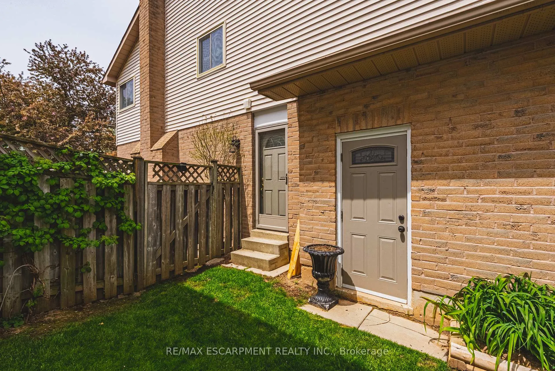 Photo 42 of 3217 Sovereign Road, Burlington, Headon — HOMEH
