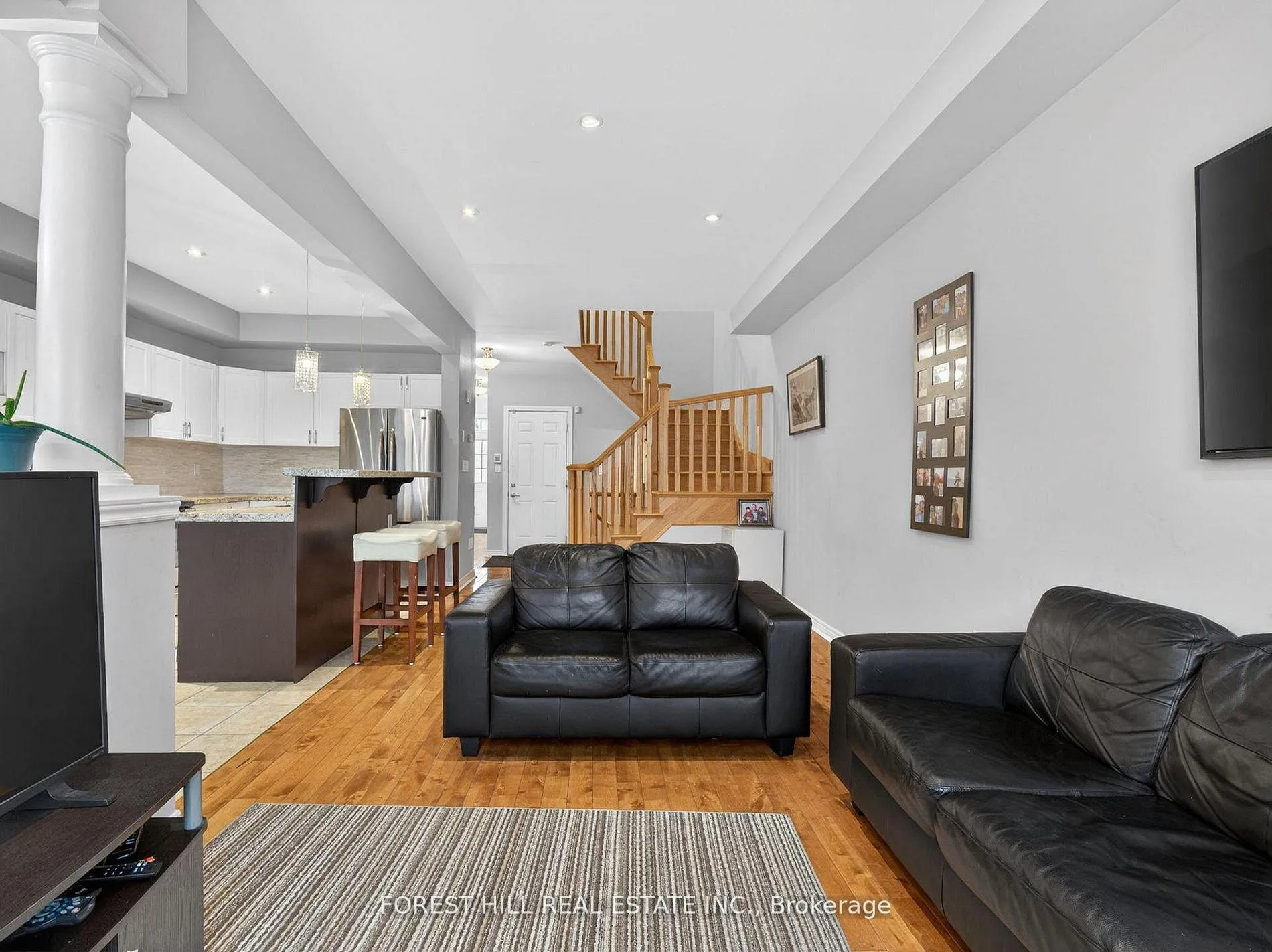 Photo 11 of 53 Marc Santi Boulevard, Vaughan, Patterson — HOMEH