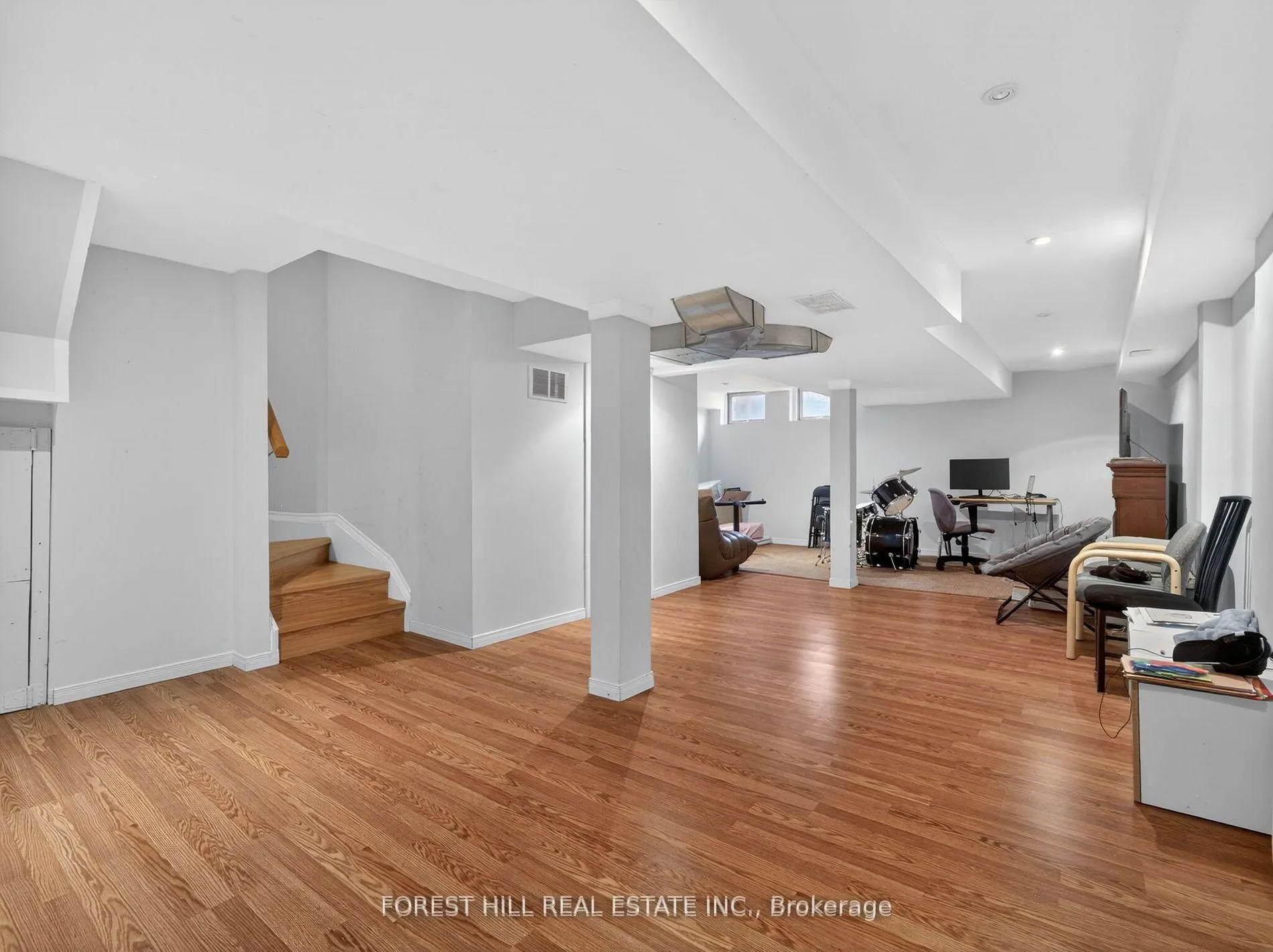 Photo 19 of 53 Marc Santi Boulevard, Vaughan, Patterson — HOMEH