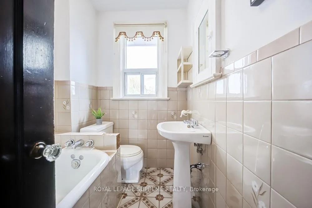 Photo 15 of 514 Concord Avenue, Toronto, Dovercourt-Wallace Emerson-Junction — HOMEH