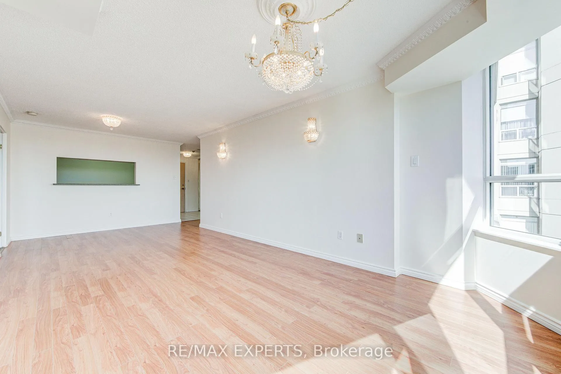 Photo 21 of Unit 1102, 11 Townsgate Drive, Vaughan, Crestwood-Springfarm-Yorkhill — HOMEH
