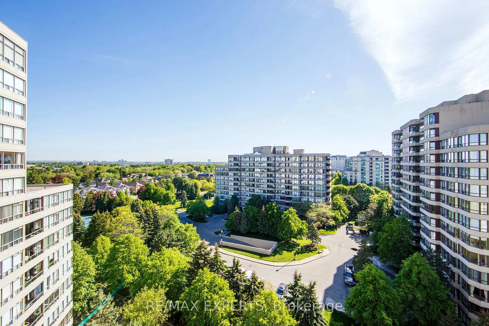 Photo 31 of Unit 1102, 11 Townsgate Drive, Vaughan, Crestwood-Springfarm-Yorkhill — HOMEH