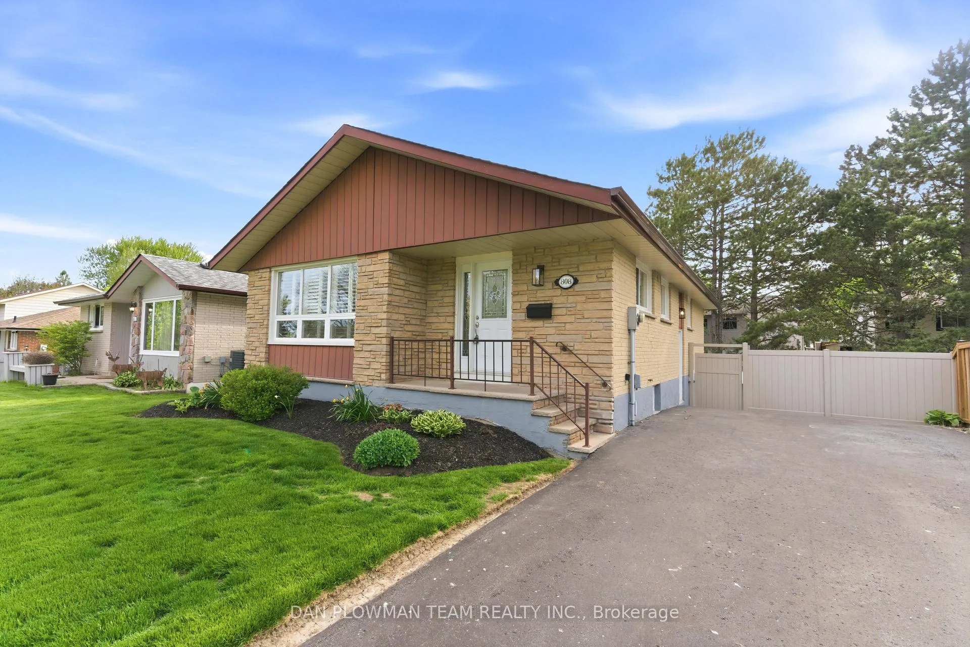 Photo 1 of 808 Central Park Boulevard N, Oshawa, Centennial — HOMEH