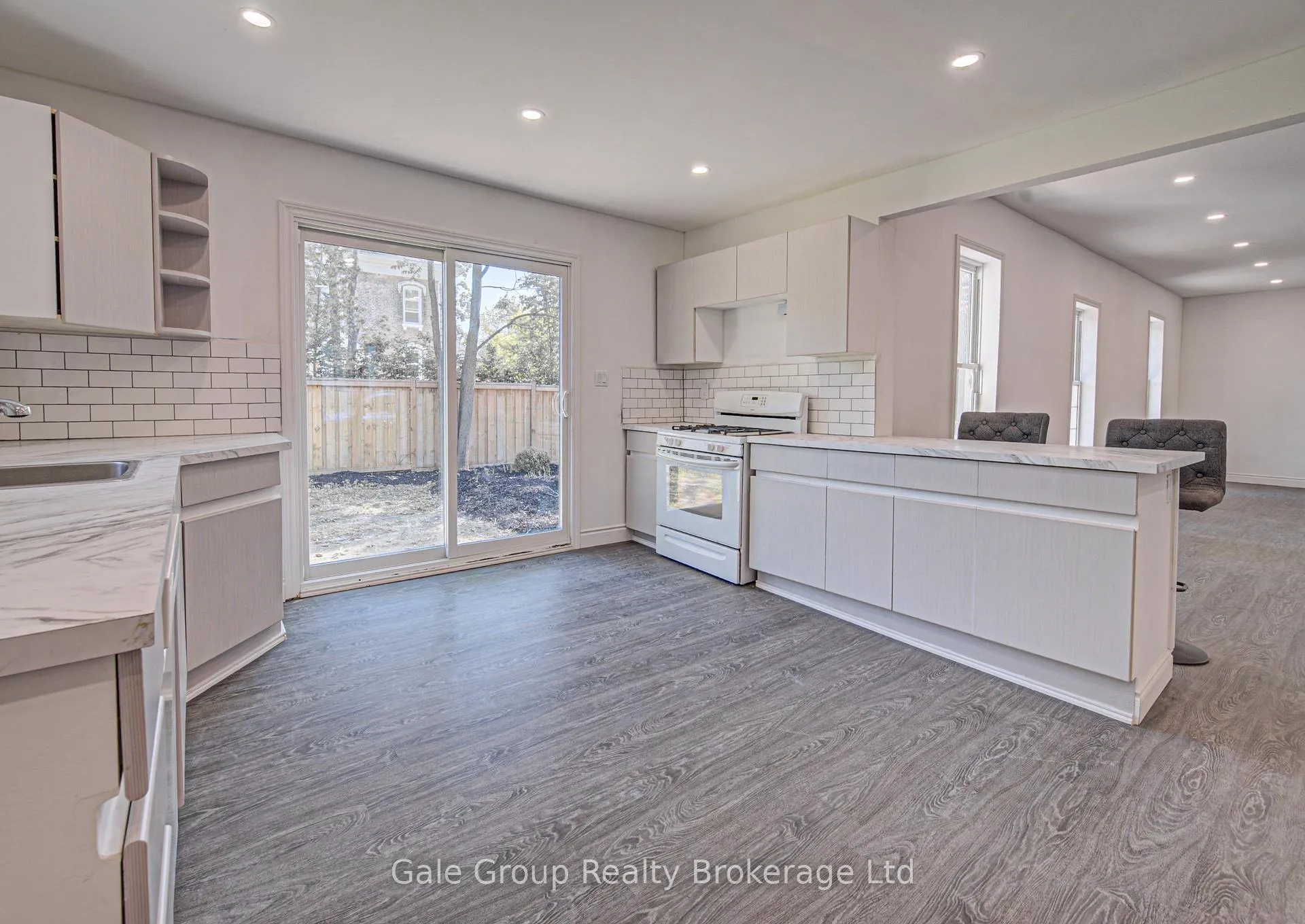 Photo 20 of 203 Talbot Street S, Norfolk, Simcoe — HOMEH