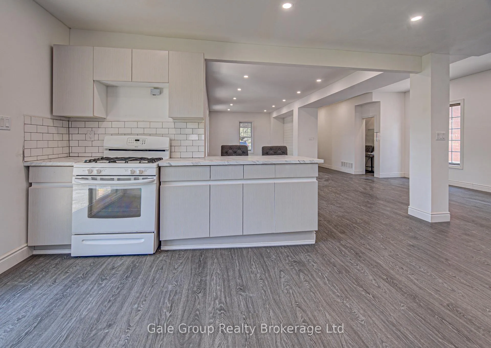 Photo 21 of 203 Talbot Street S, Norfolk, Simcoe — HOMEH