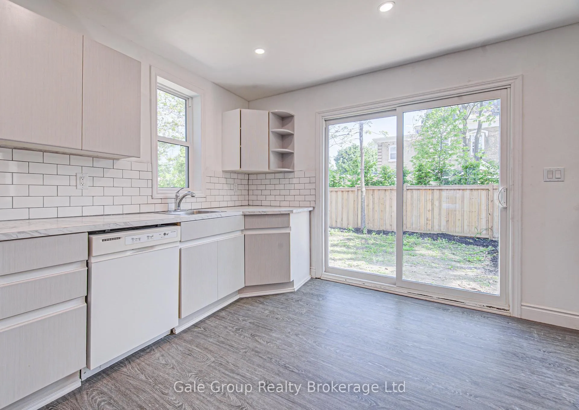 Photo 24 of 203 Talbot Street S, Norfolk, Simcoe — HOMEH