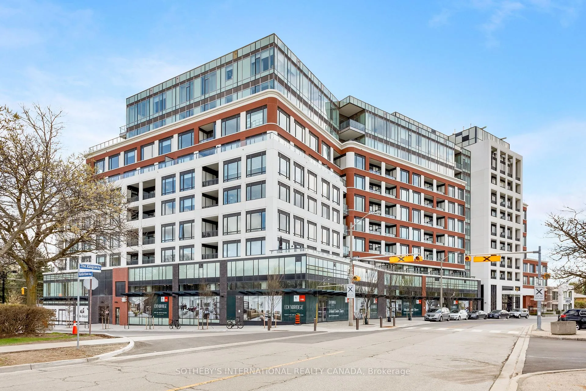 Front of Unit 609, 259 The Kingsway