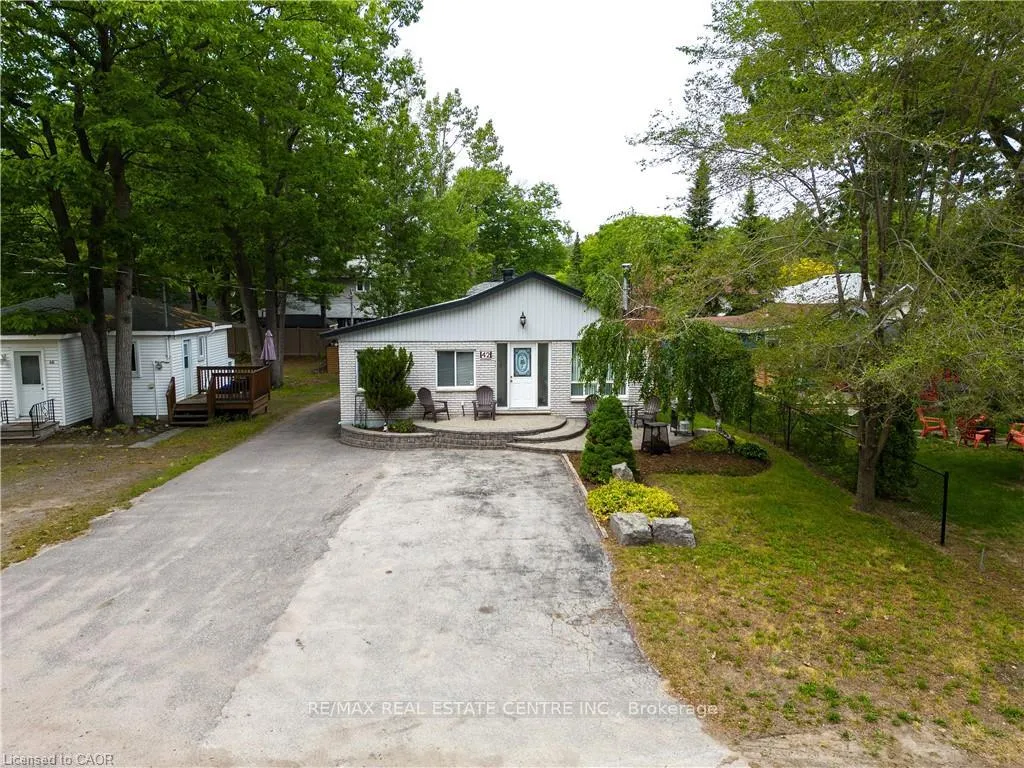 Photo 1 of 42 5th Lane, Wasaga Beach — HOMEH