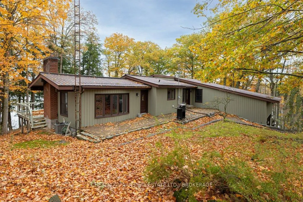 Photo 1 of 1190 Alamo Lane, Frontenac, Frontenac South — HOMEH