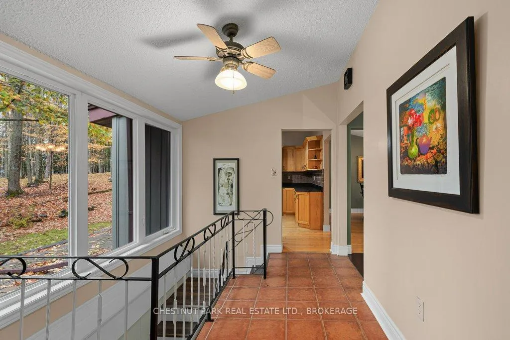 Photo 3 of 1190 Alamo Lane, Frontenac, Frontenac South — HOMEH