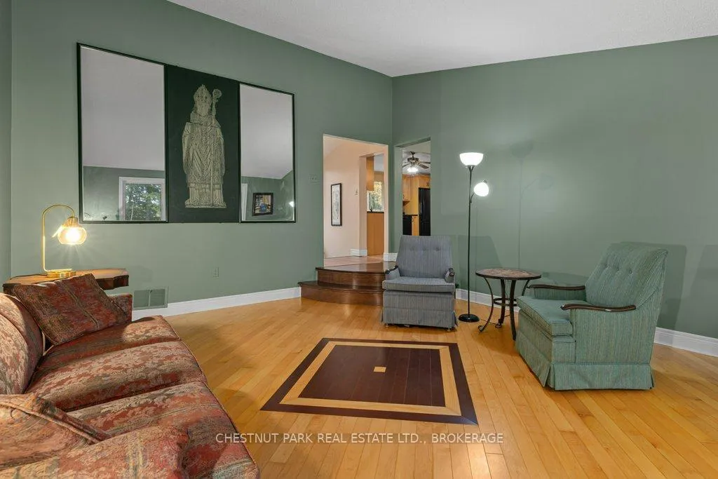 Photo 5 of 1190 Alamo Lane, Frontenac, Frontenac South — HOMEH