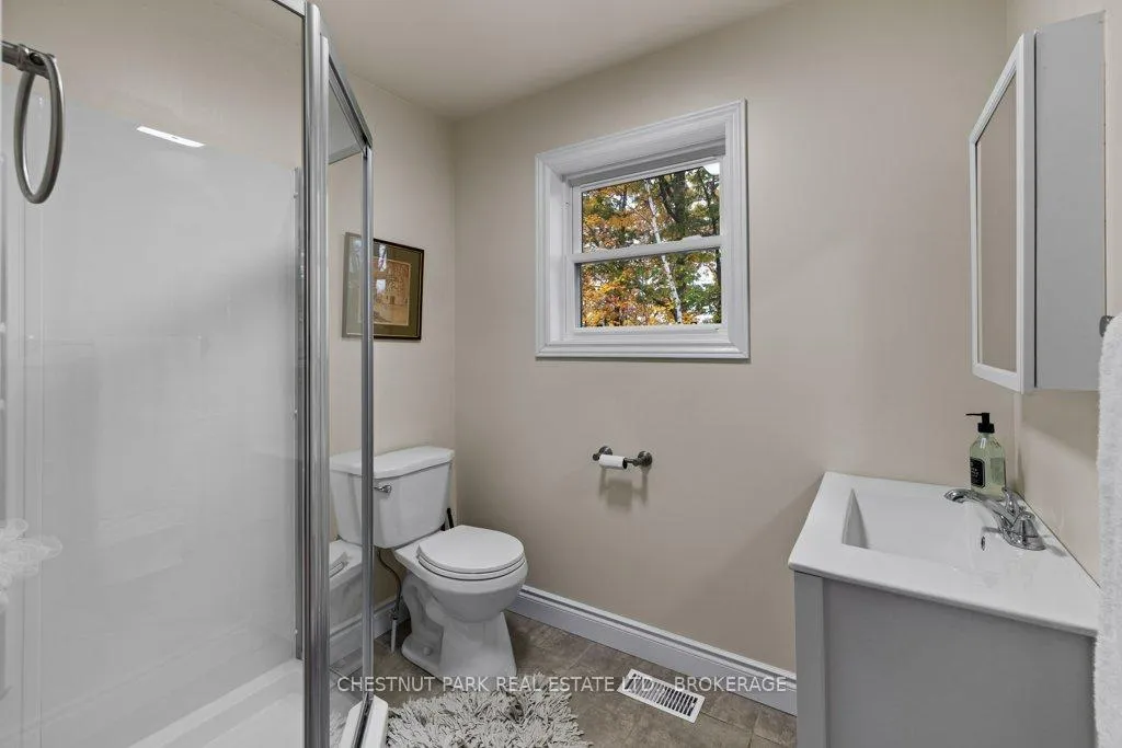 Photo 21 of 1190 Alamo Lane, Frontenac, Frontenac South — HOMEH