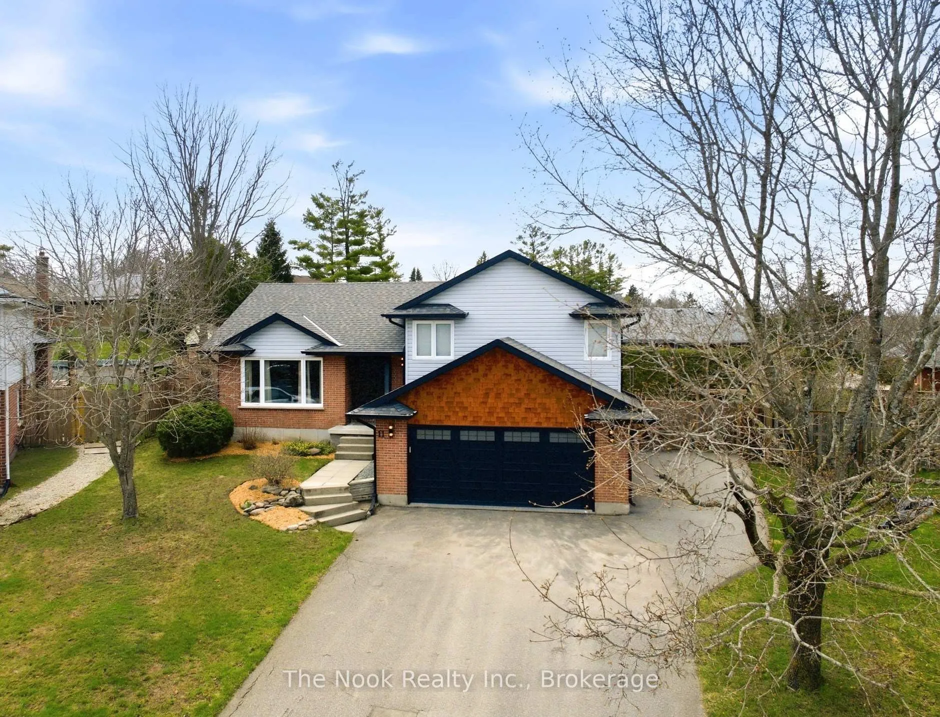 Photo 3 of 11 Lynn Crescent, Brock, Cannington — HOMEH