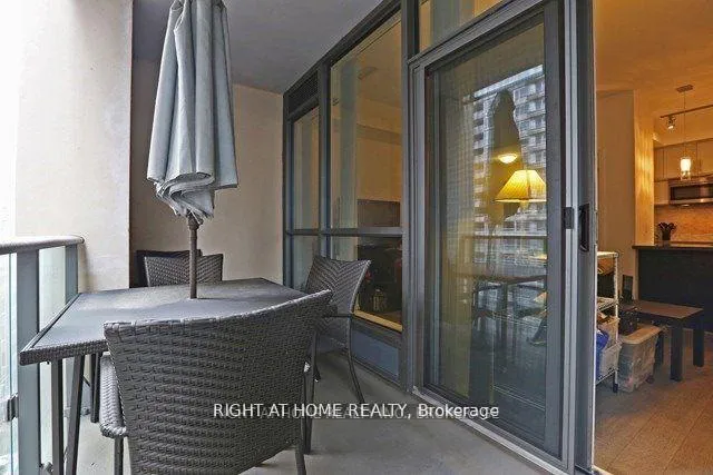 Photo 14 of Unit 607, 8 Mercer Street, Toronto, Waterfront Communities — HOMEH