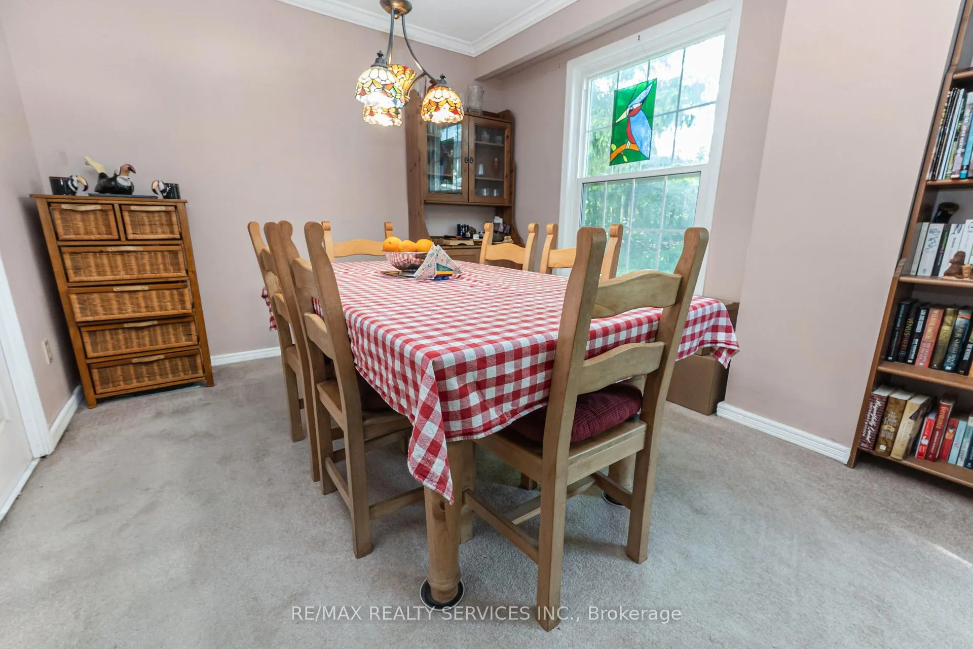 Photo 12 of 129 Salisbury Circle, Brampton, Brampton North — HOMEH