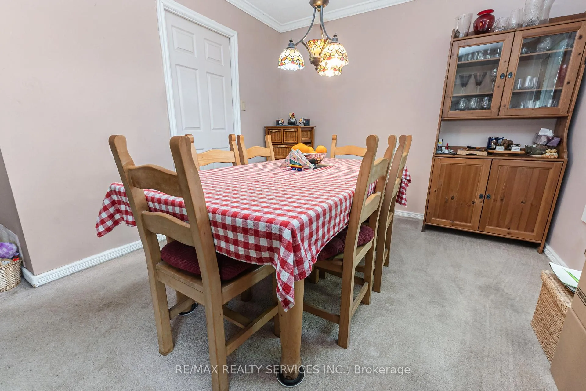 Photo 13 of 129 Salisbury Circle, Brampton, Brampton North — HOMEH