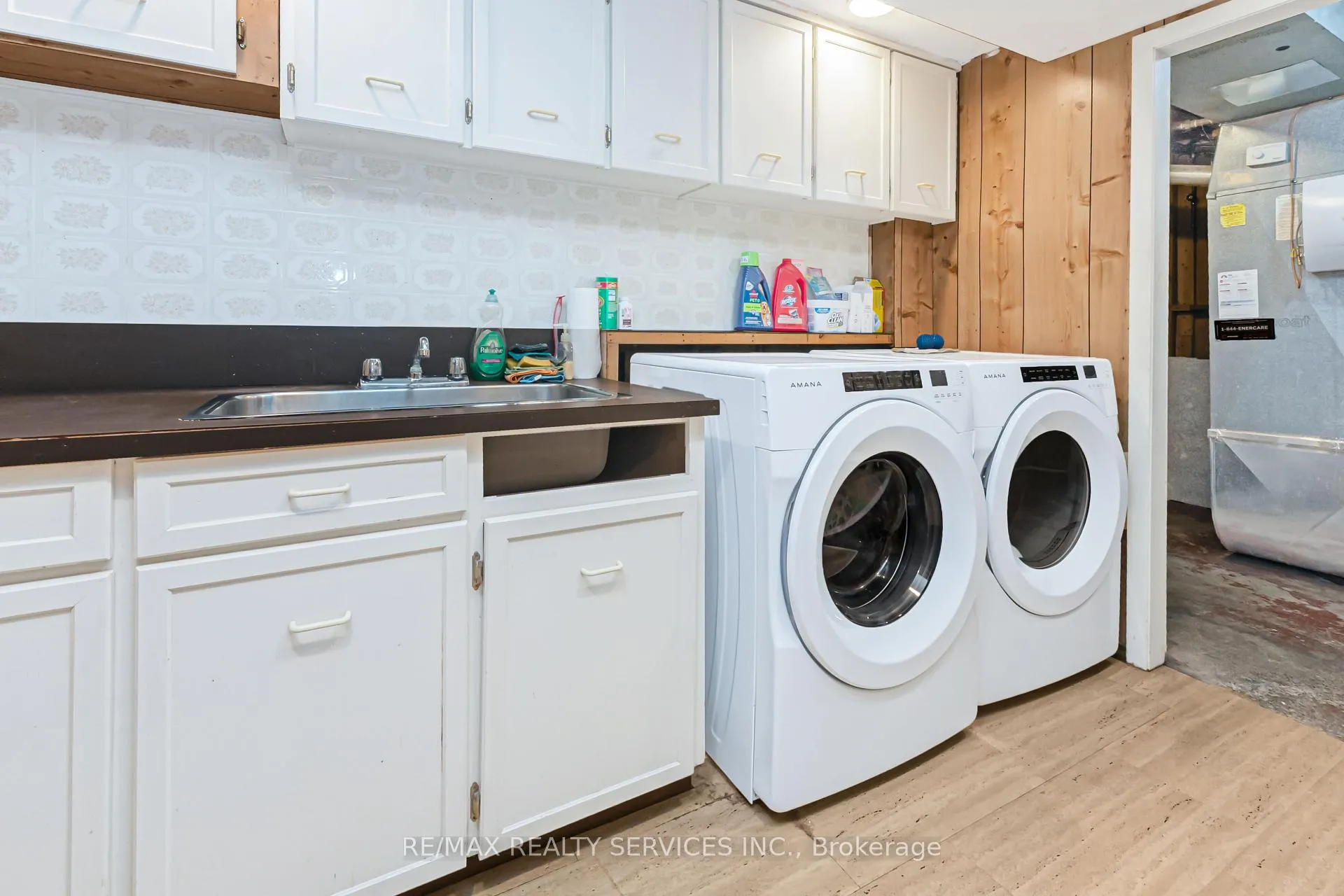 Photo 34 of 129 Salisbury Circle, Brampton, Brampton North — HOMEH