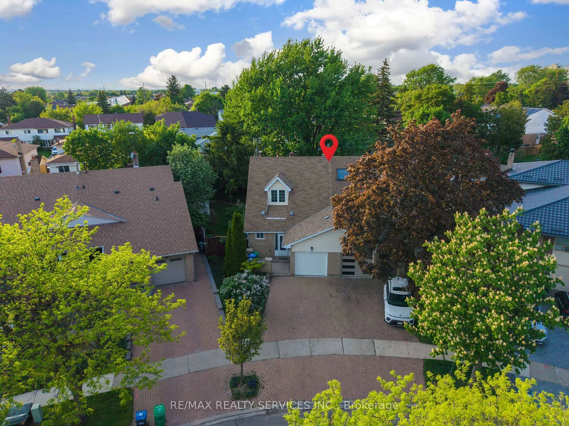 Photo 46 of 129 Salisbury Circle, Brampton, Brampton North — HOMEH