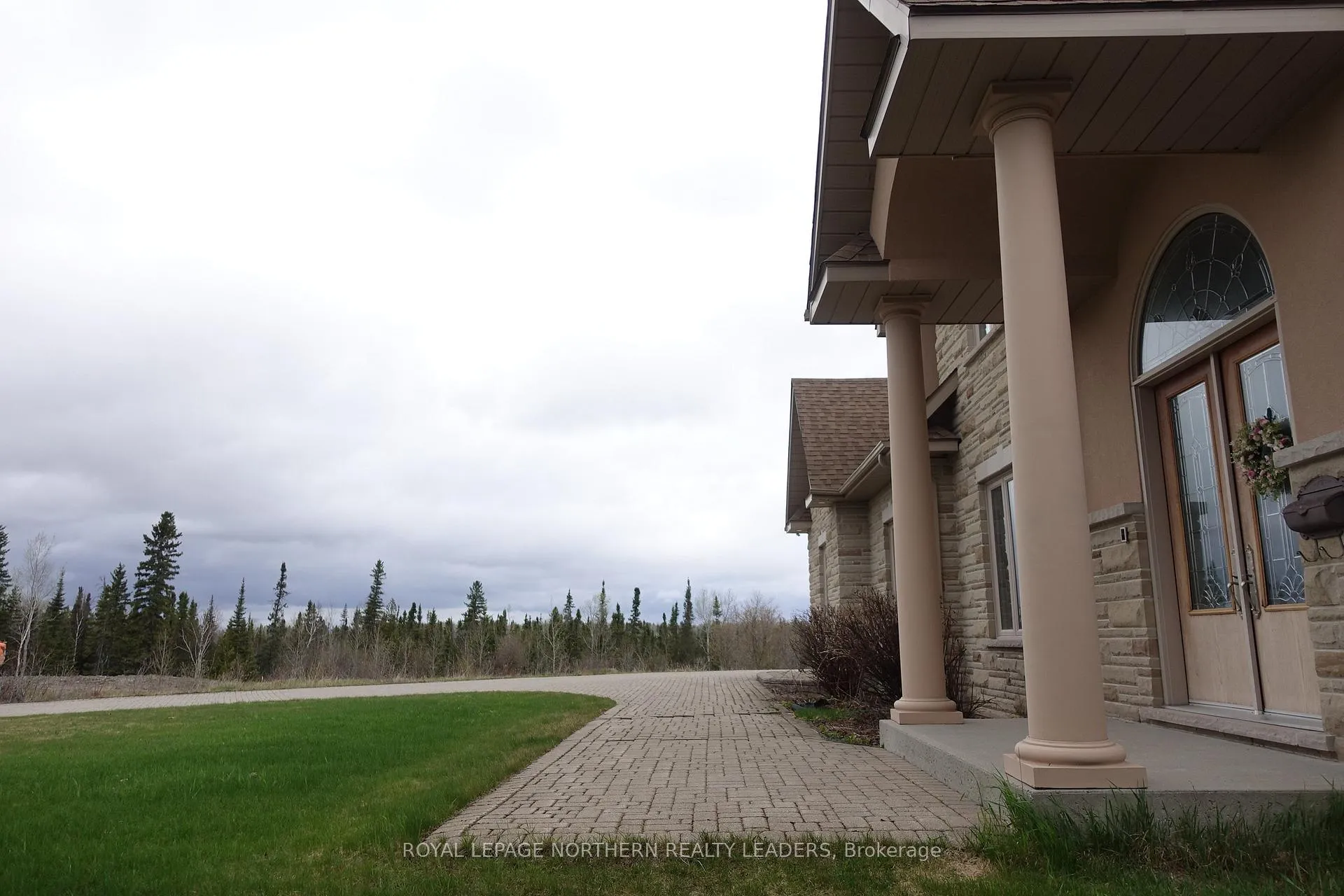 Photo 3 of 91 Conrad Court, Timmins, TNE - North — HOMEH
