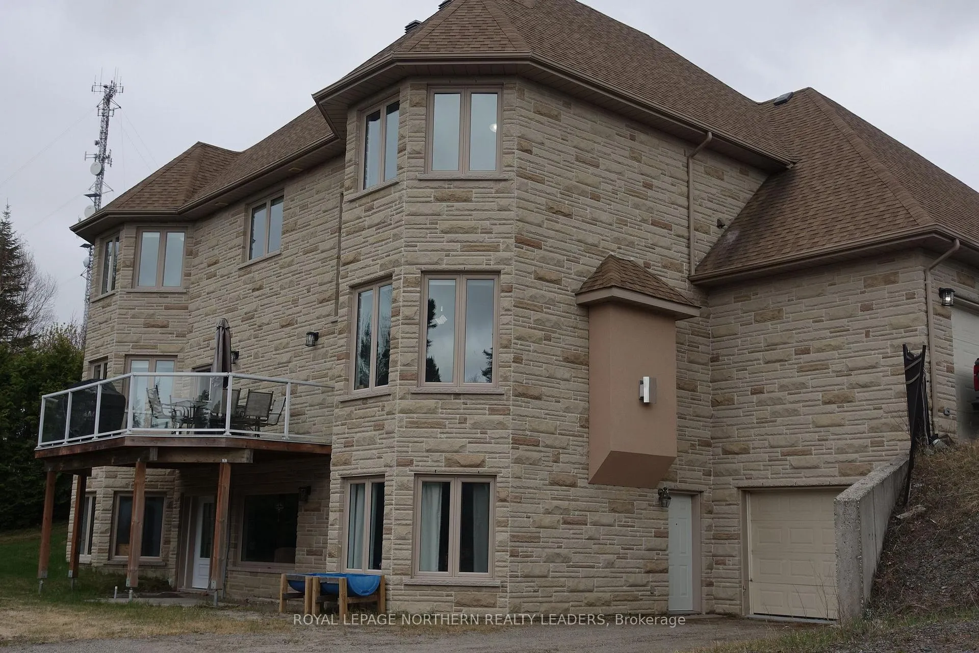 Photo 6 of 91 Conrad Court, Timmins, TNE - North — HOMEH
