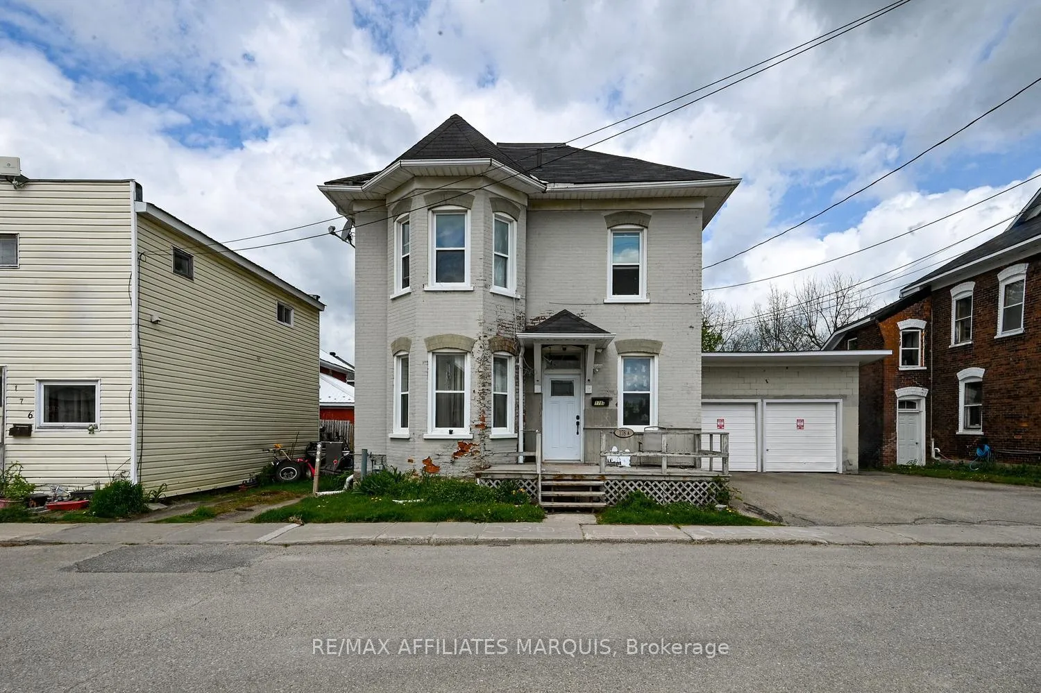 Photo 3 of 178 Chambers Street E, Smiths Falls — HOMEH
