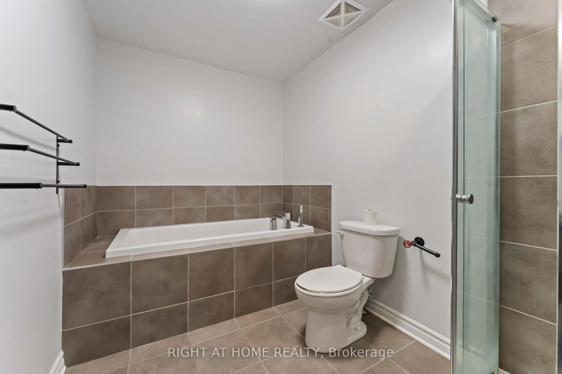 Photo 19 of Unit 210, 120 Prestige Circle, Ottawa, Chatelaine Village — HOMEH
