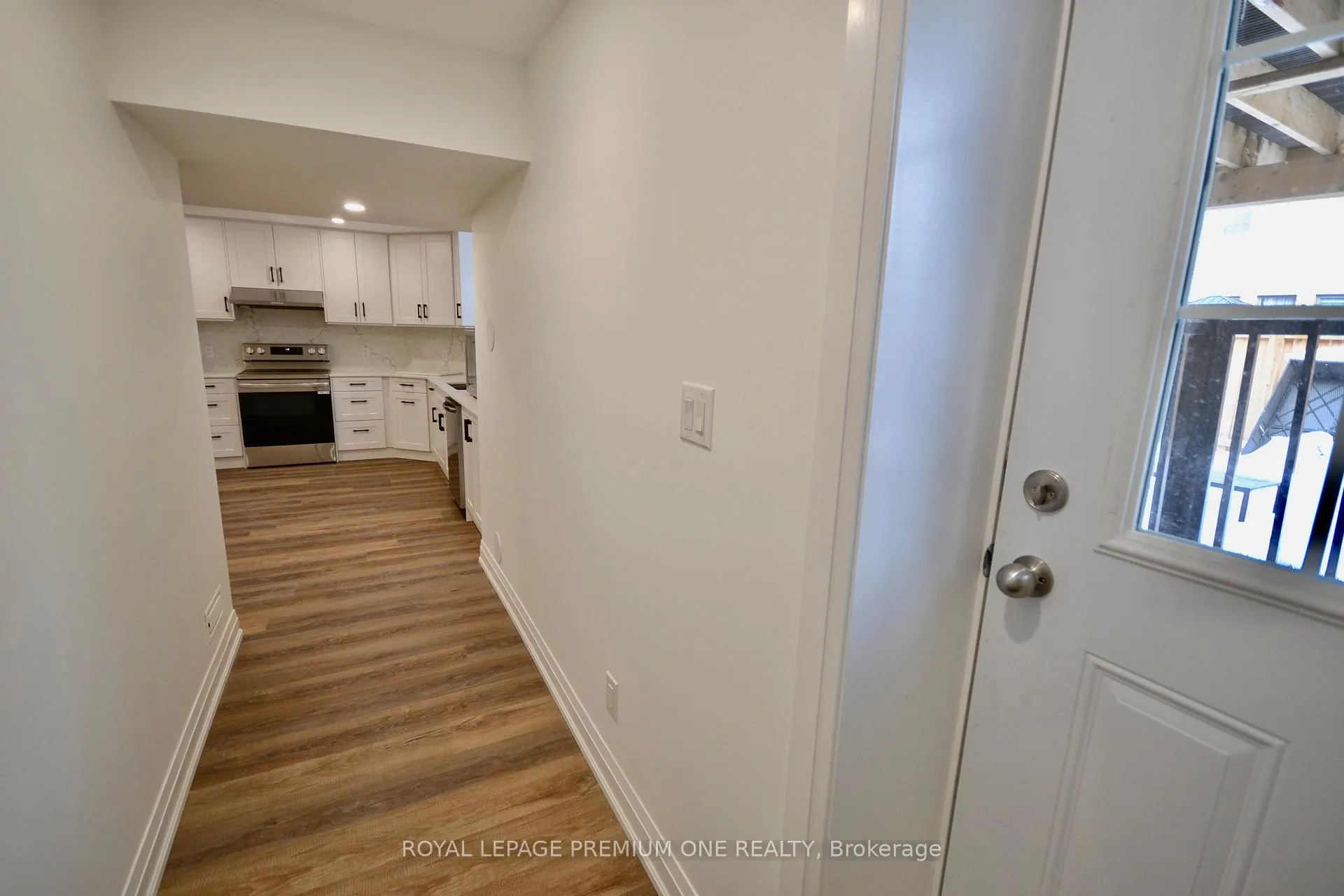 Photo 5 of Unit Lower, 5 Arctic Grail Road, Vaughan, Kleinburg — HOMEH