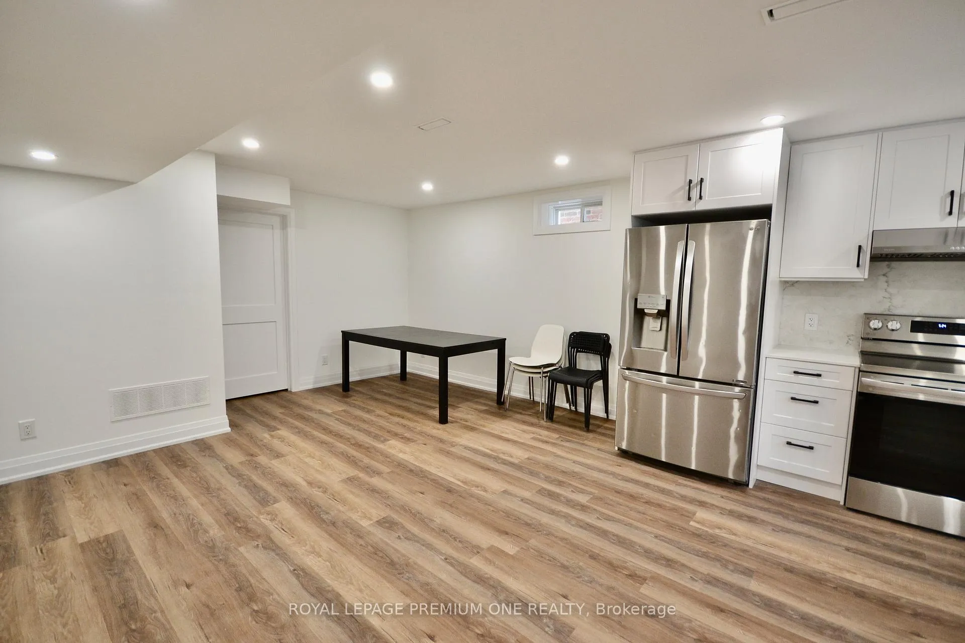 Photo 10 of Unit Lower, 5 Arctic Grail Road, Vaughan, Kleinburg — HOMEH