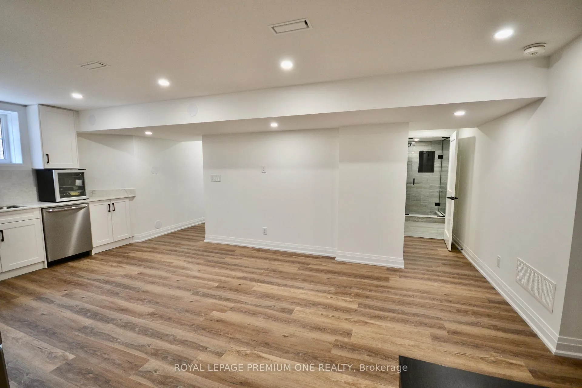 Photo 13 of Unit Lower, 5 Arctic Grail Road, Vaughan, Kleinburg — HOMEH