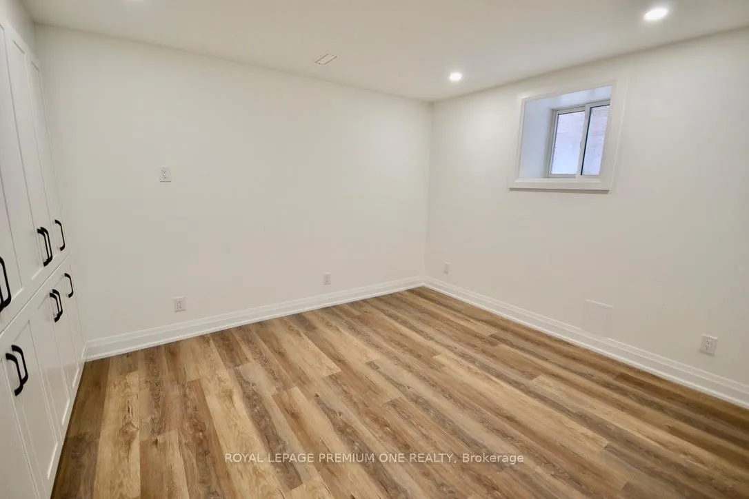 Photo 15 of Unit Lower, 5 Arctic Grail Road, Vaughan, Kleinburg — HOMEH