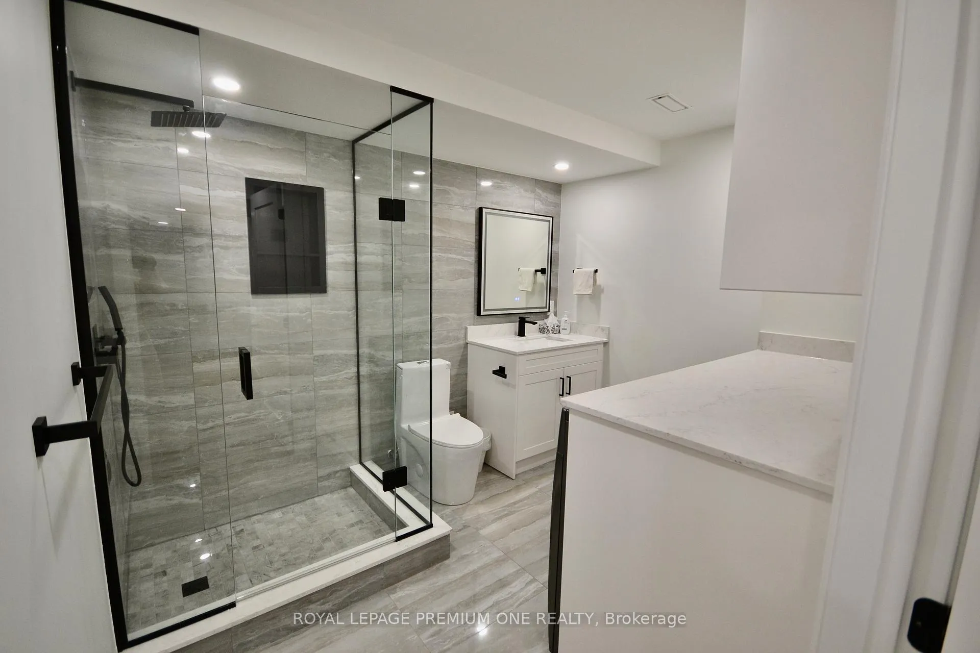 Photo 18 of Unit Lower, 5 Arctic Grail Road, Vaughan, Kleinburg — HOMEH