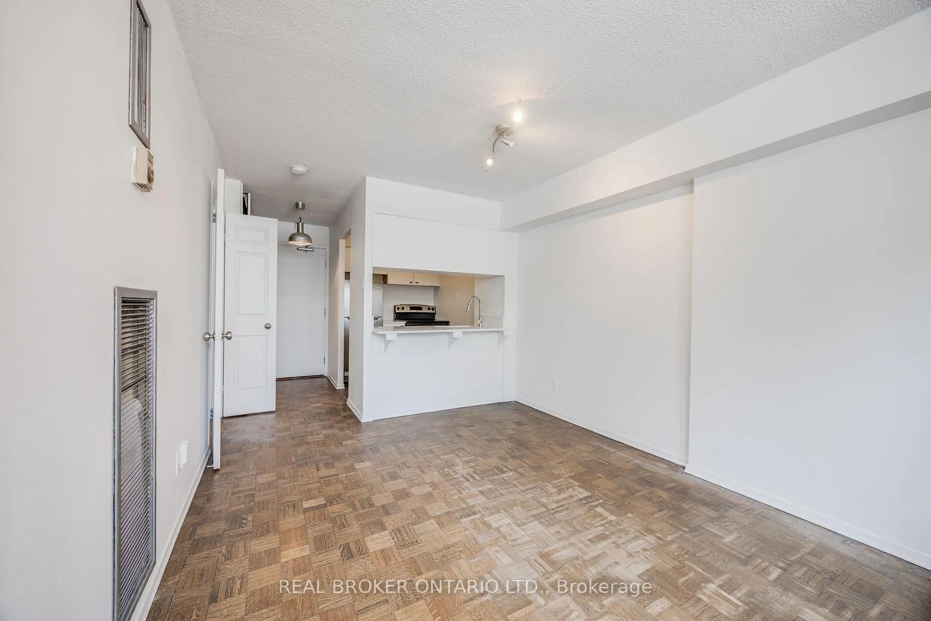 Photo 10 of Unit 708, 105 Mc Caul Street, Toronto, Kensington-Chinatown — HOMEH
