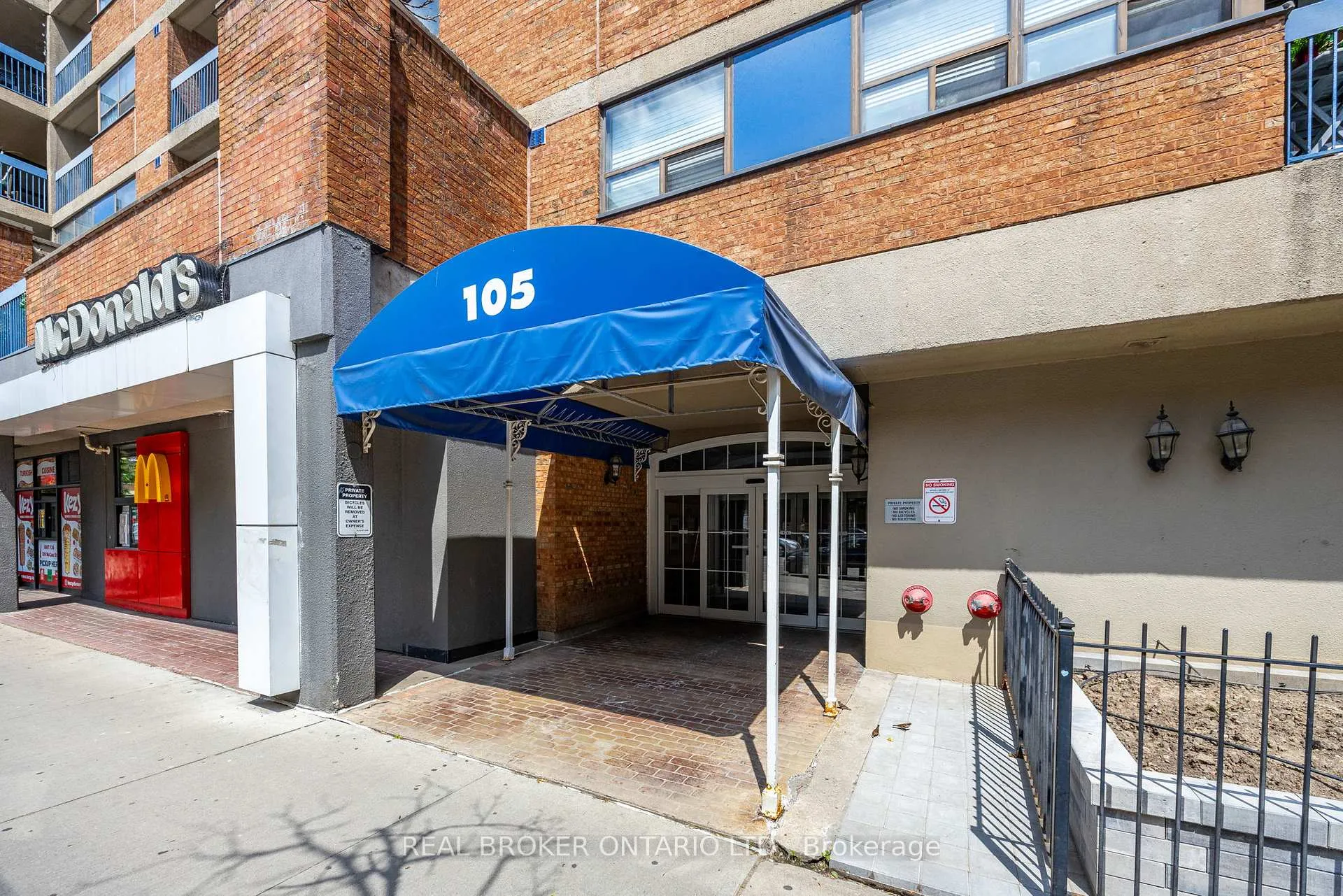 Photo 23 of Unit 708, 105 Mc Caul Street, Toronto, Kensington-Chinatown — HOMEH