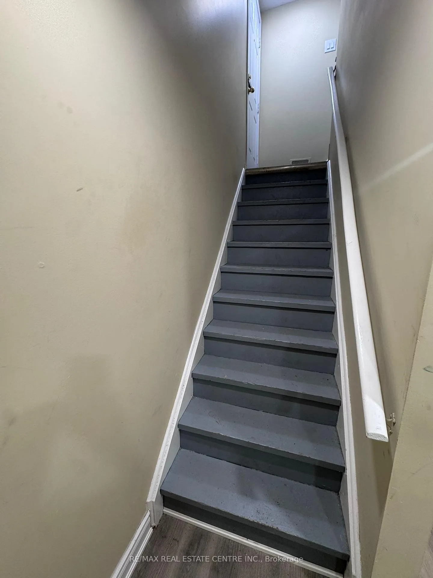 Photo 3 of Unit Basement, 140 Cadillac Crescent, Brampton, Fletcher's Meadow — HOMEH