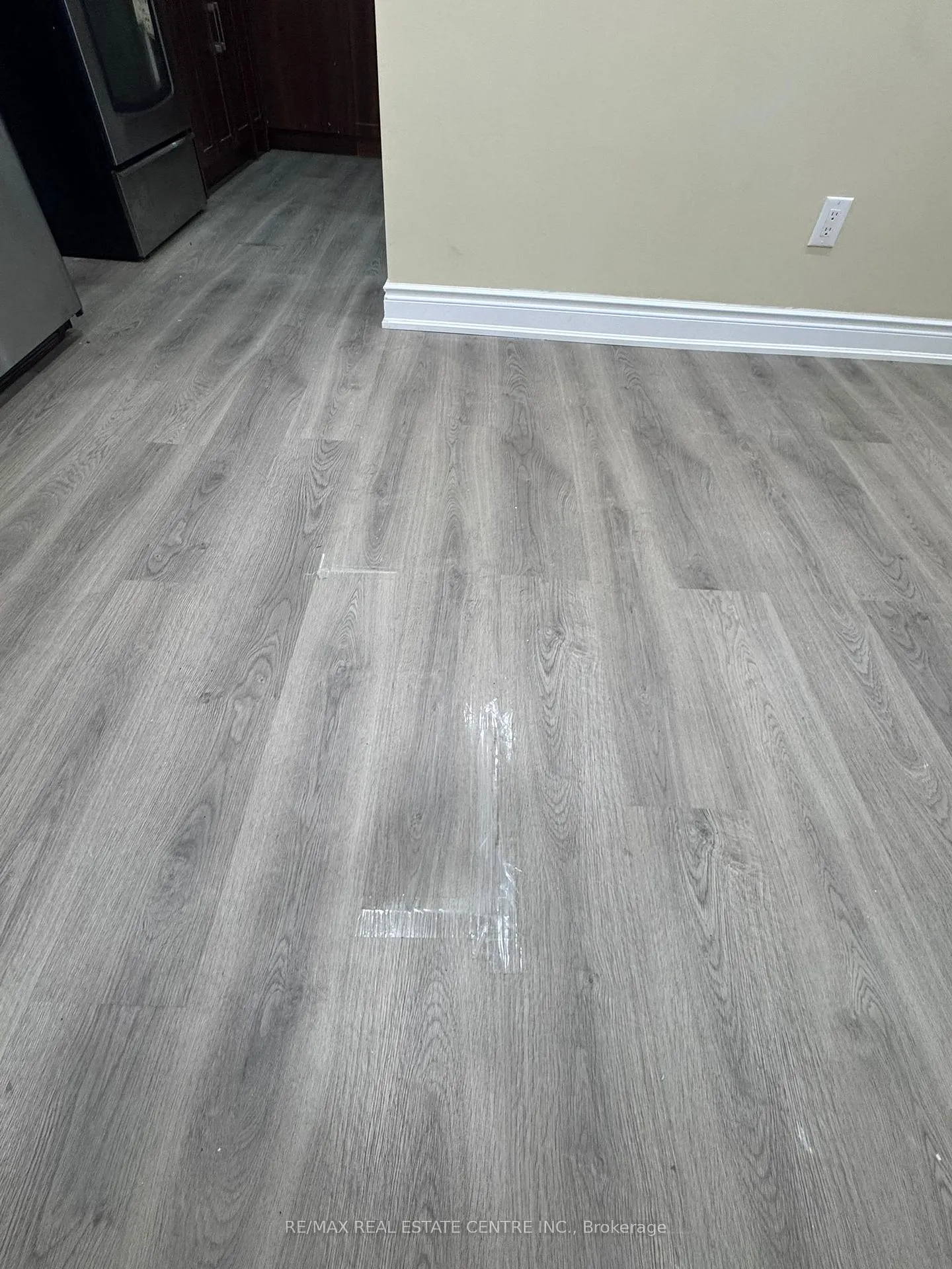 Photo 6 of Unit Basement, 140 Cadillac Crescent, Brampton, Fletcher's Meadow — HOMEH