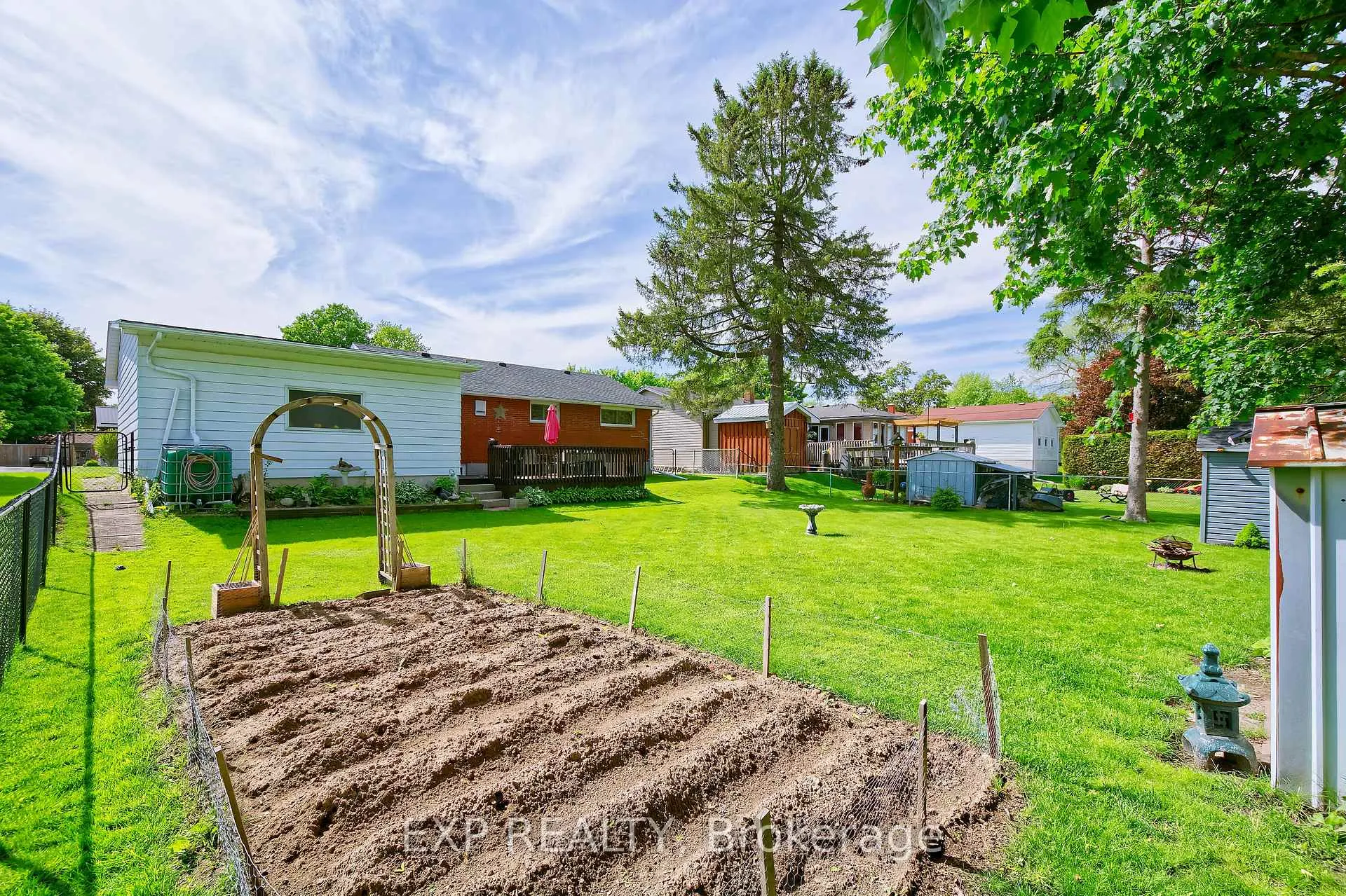 Photo 6 of 85 Treelawn Avenue, Aylmer — HOMEH
