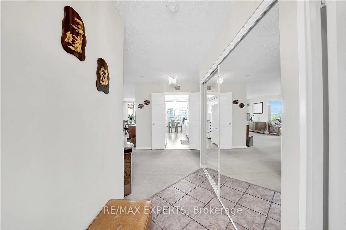 Photo 6 of Unit 1122, 7805 Bayview Avenue, Markham, Aileen-Willowbrook — HOMEH