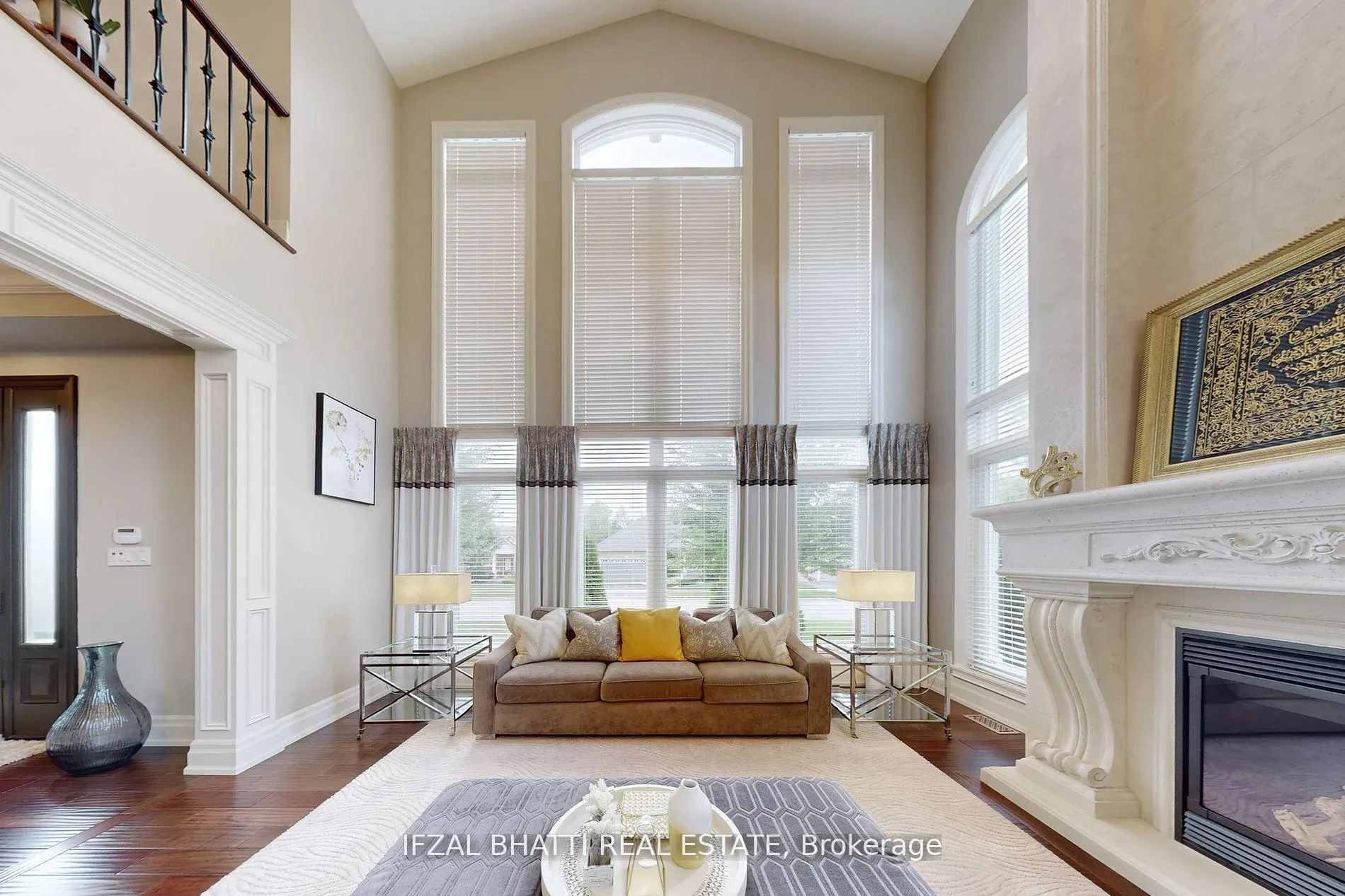 Photo 5 of 14 Glenview Road, Clarington, Courtice — HOMEH