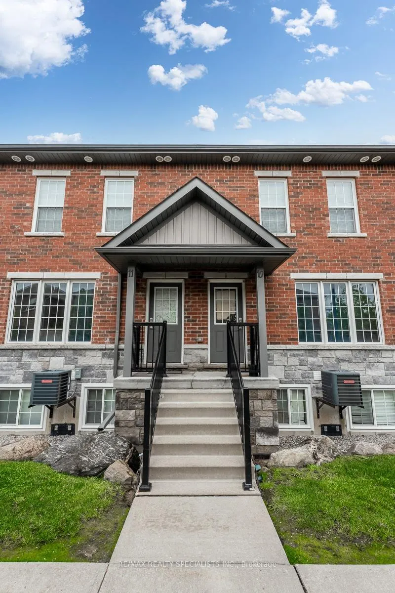 Photo 4 of Unit 11, 246 Penetanguishene Road, Barrie, Georgian Drive — HOMEH