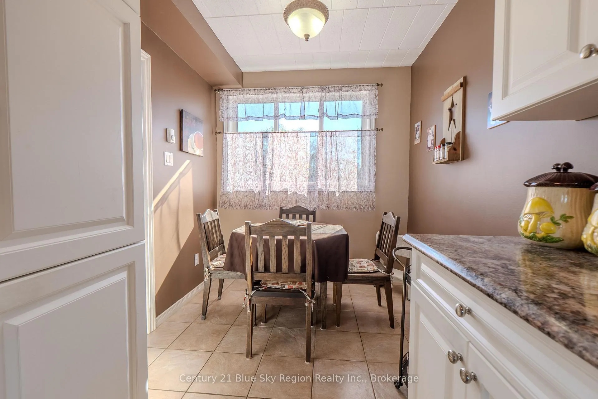 Photo 7 of Unit 8, 1205 Premier Road, North Bay, Ferris — HOMEH
