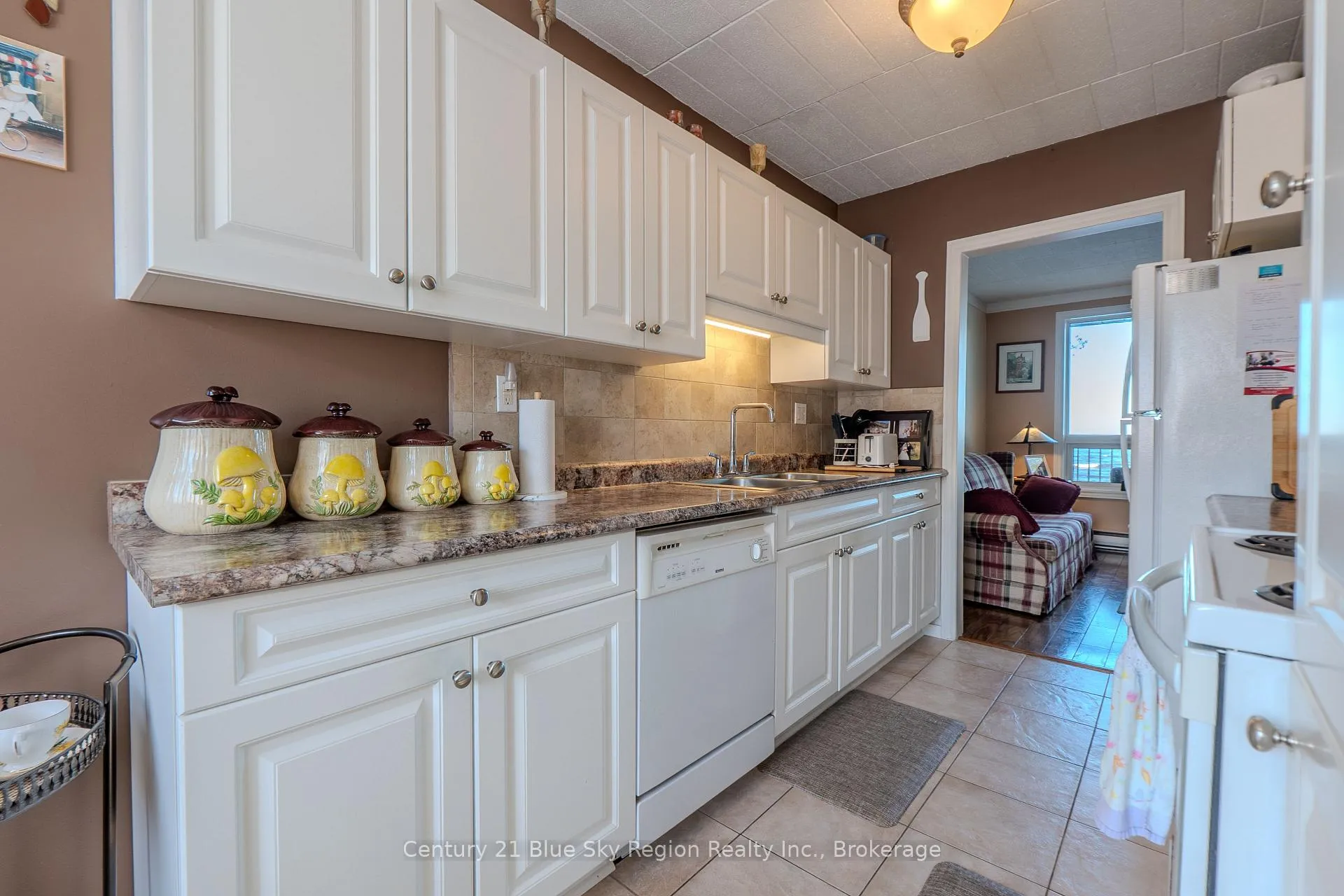 Photo 9 of Unit 8, 1205 Premier Road, North Bay, Ferris — HOMEH