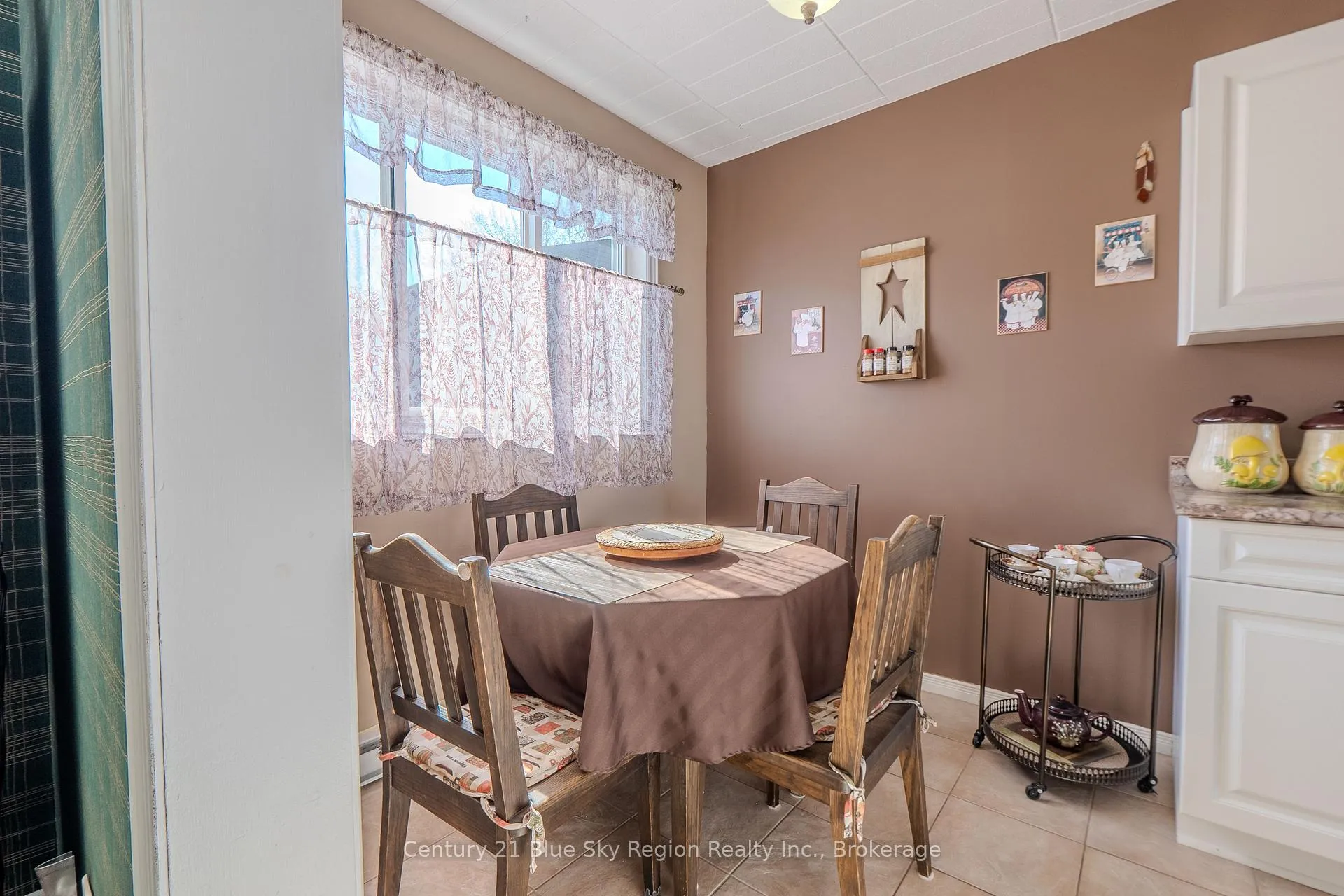 Photo 11 of Unit 8, 1205 Premier Road, North Bay, Ferris — HOMEH