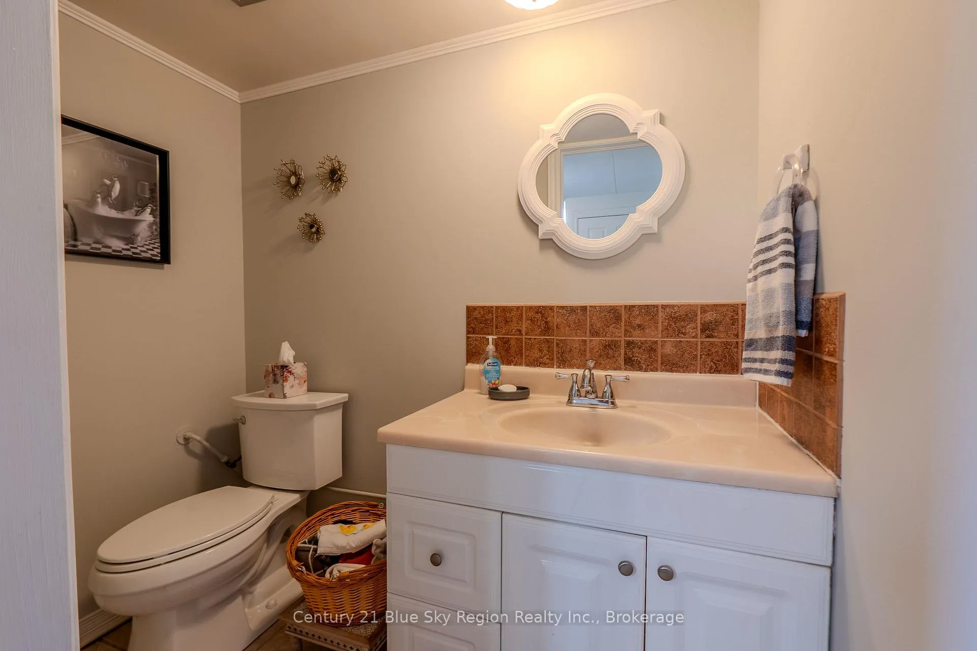 Photo 33 of Unit 8, 1205 Premier Road, North Bay, Ferris — HOMEH