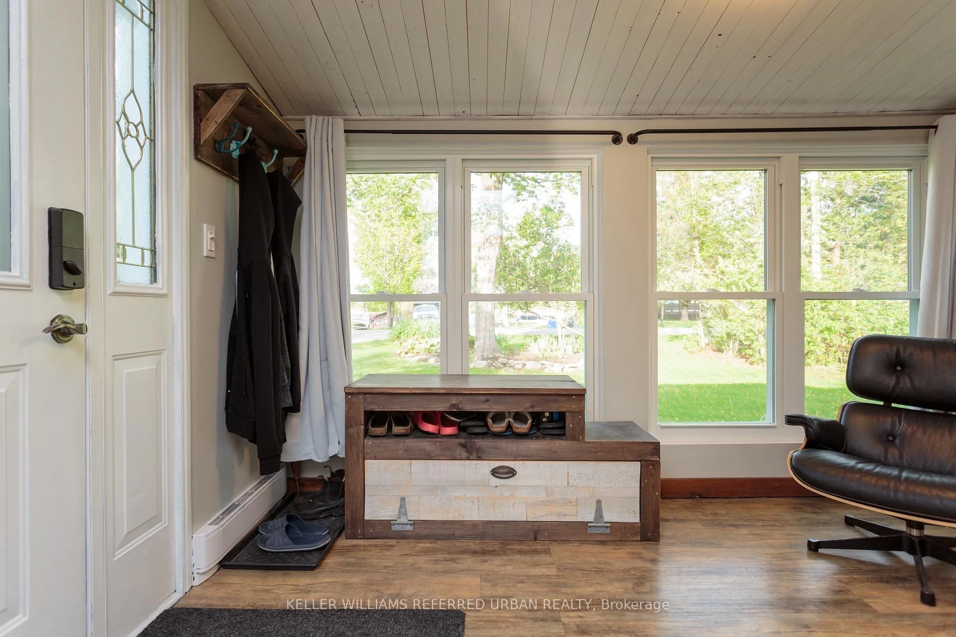 Photo 5 of 39 Butternut Drive, Kawartha Lakes, Fenelon — HOMEH