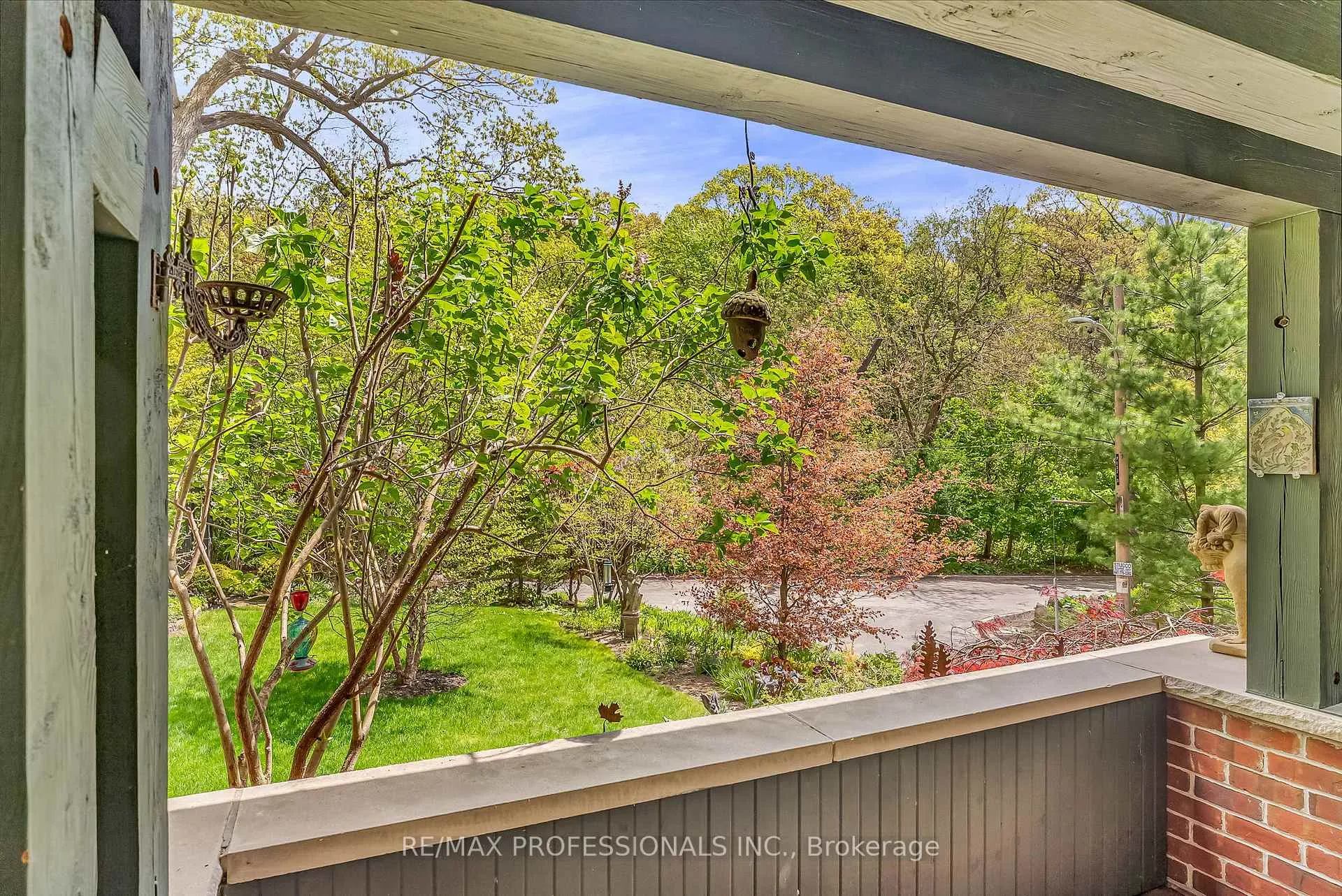 Photo 35 of 8 Wendigo Way, Toronto, High Park-Swansea — HOMEH