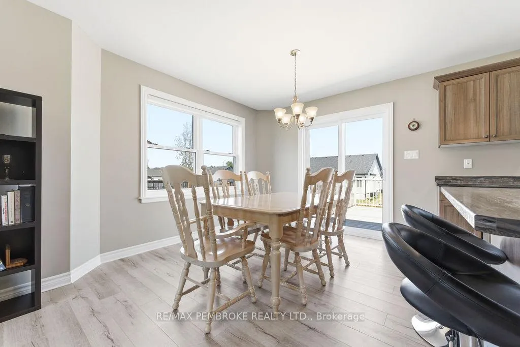 Photo 11 of 46 Dustin Drive, Petawawa — HOMEH