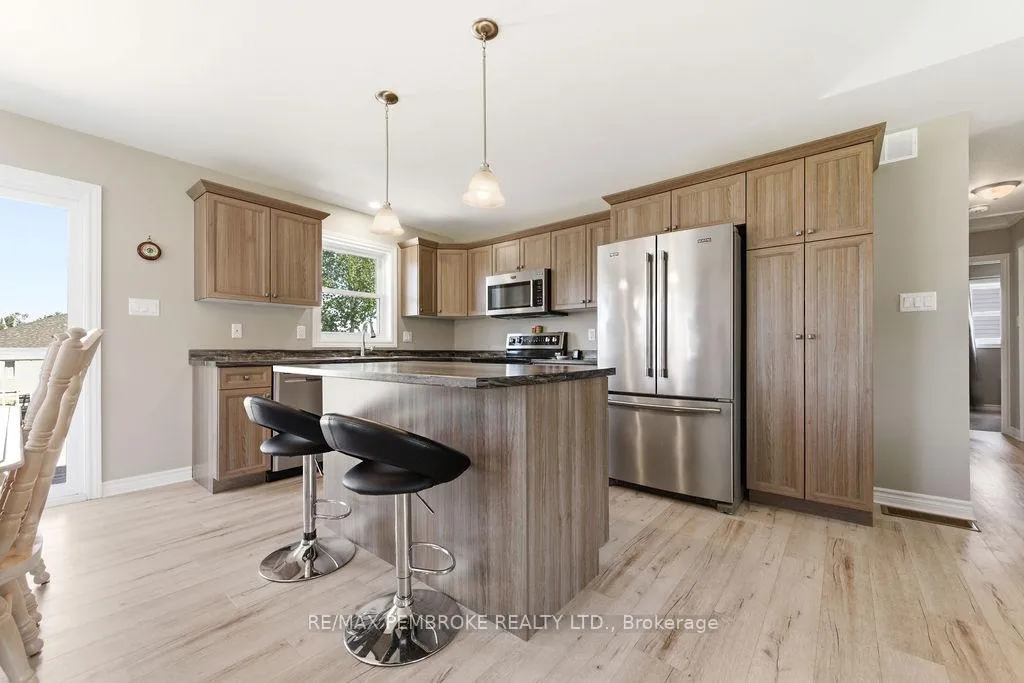 Photo 12 of 46 Dustin Drive, Petawawa — HOMEH