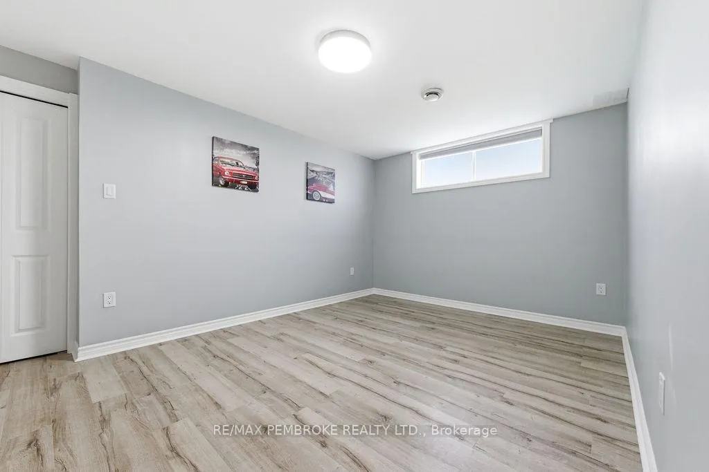 Photo 34 of 46 Dustin Drive, Petawawa — HOMEH